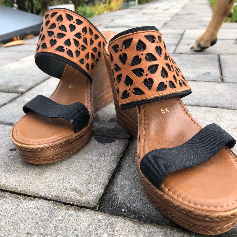 Italian hand made platform Wedge sandal 6.5